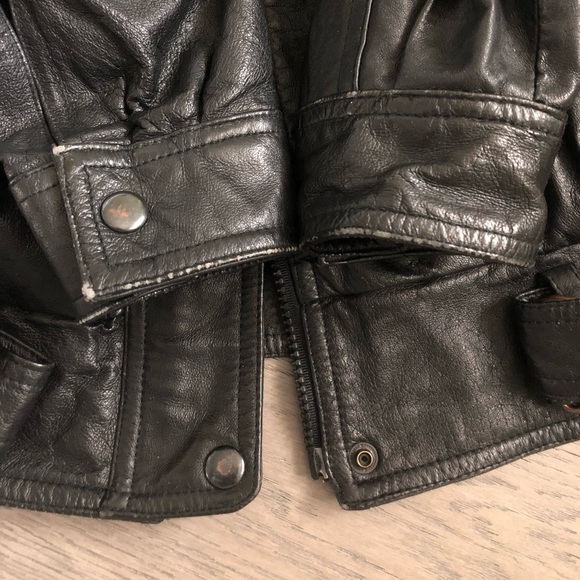 Oversized Leather Jacket 
Fits S-L
Brand: DJI - Picture 5 of 5